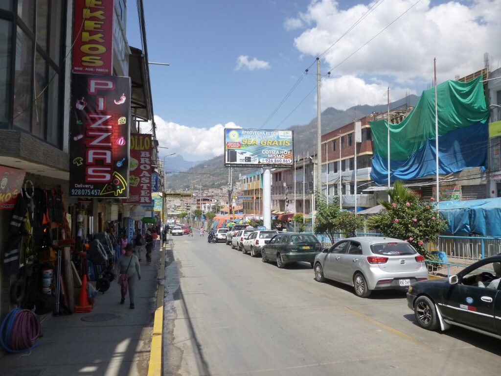 panel publicitario en abancay