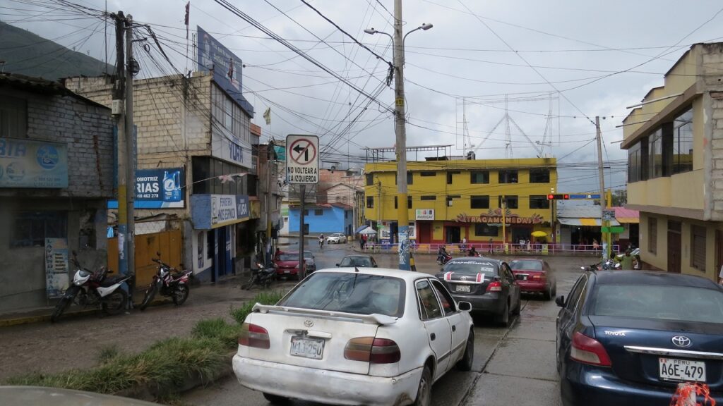 Panel de publicidad en Abancay