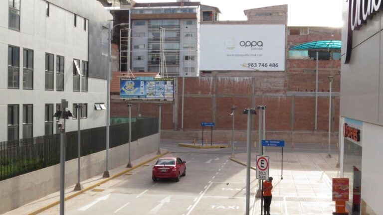Panel publicidad Real Plaza Cusco
