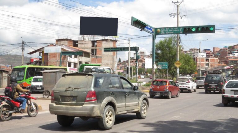 Panel publicitario en Cachimayo Cusco